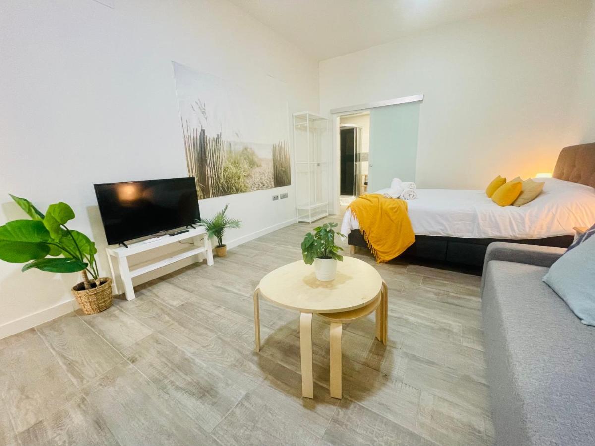 Acogedor Y Bien Situado P6 Apartment Malaga Exterior photo